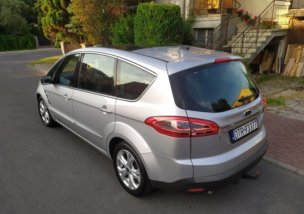 Ford S-Max cena 42500 przebieg: 243000, rok produkcji 2013 z Trzebnica małe 79